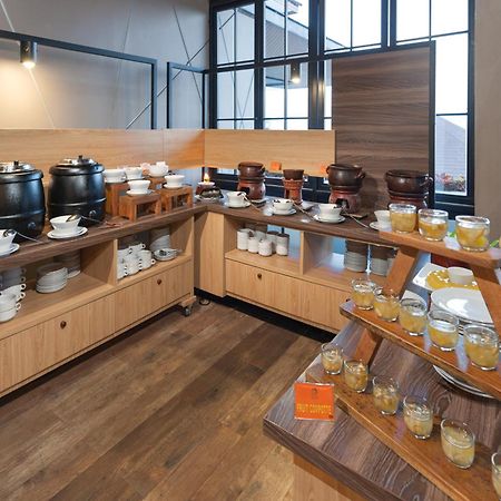 Nava Hotel Тавангмангу Екстериор снимка