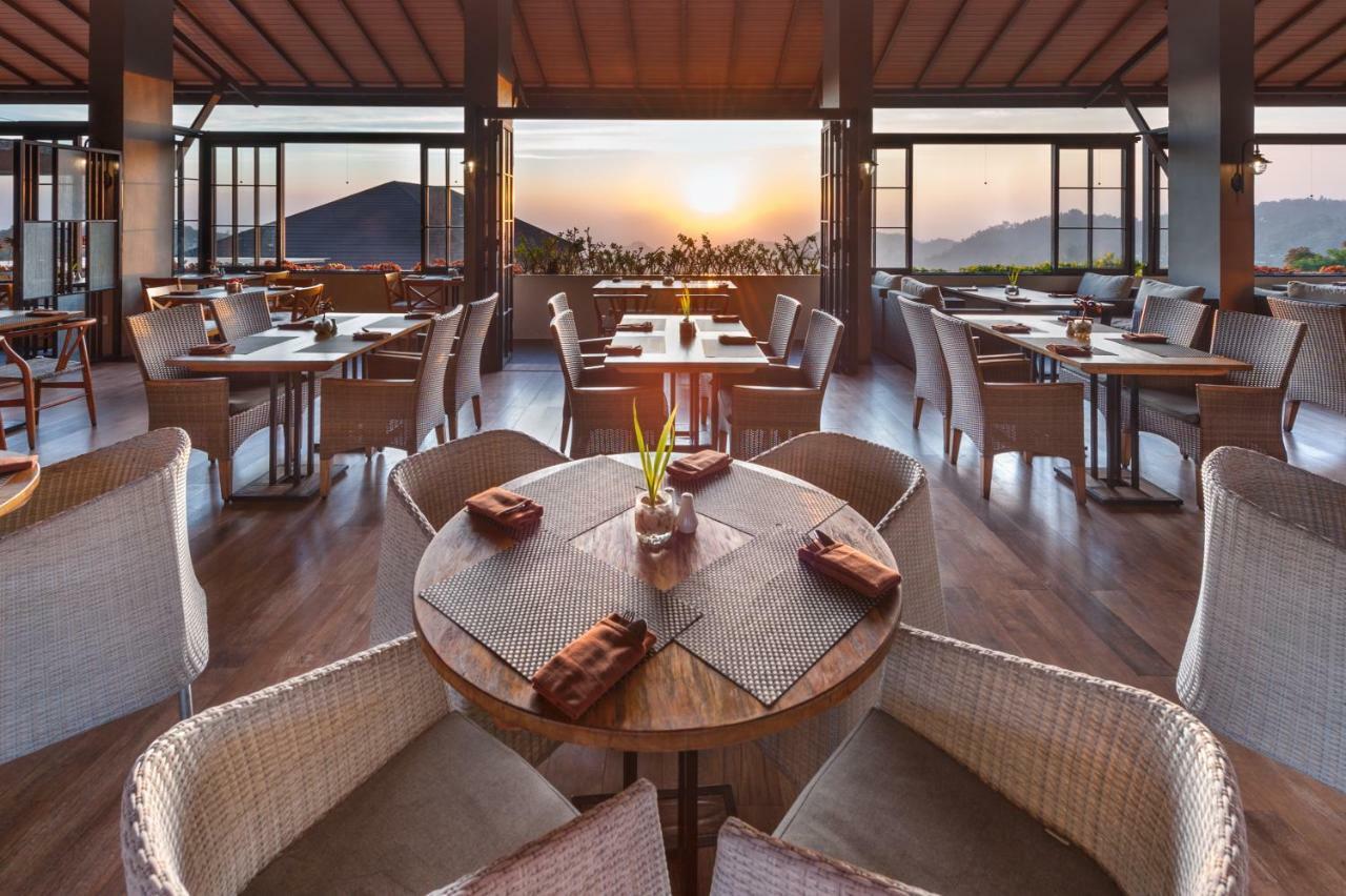 Nava Hotel Тавангмангу Екстериор снимка