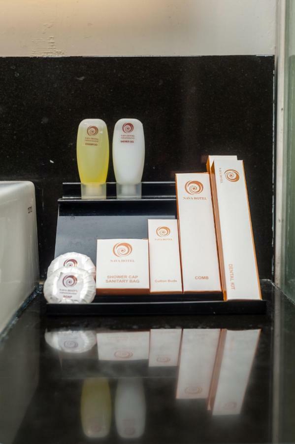 Nava Hotel Тавангмангу Екстериор снимка
